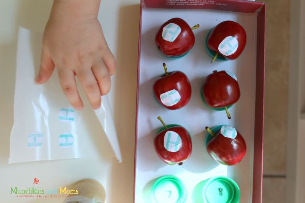 Apple Packing Facility: Dramatic Play for Preschoolers – Munchkins