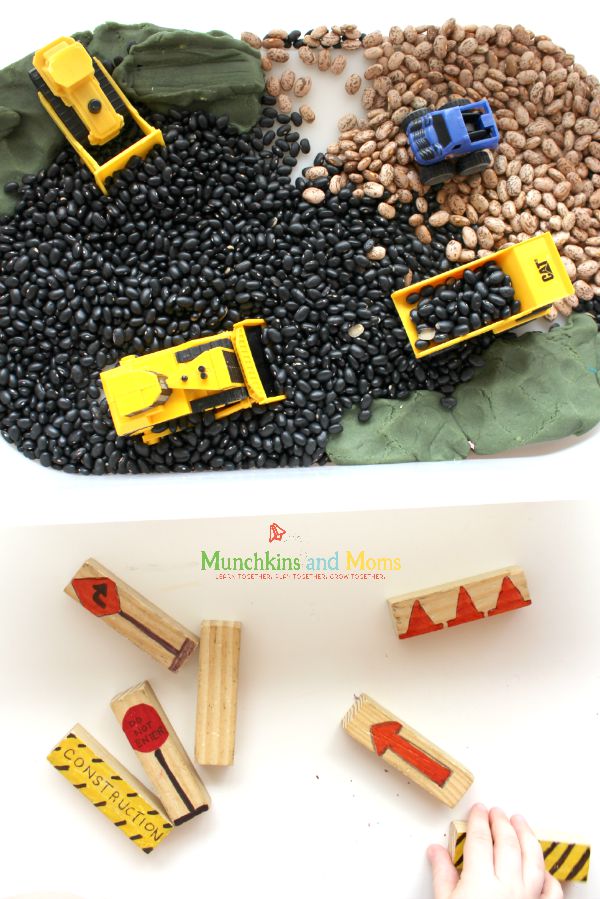 Construction Zone small world play (with DIY traffic signs for environmental print!)