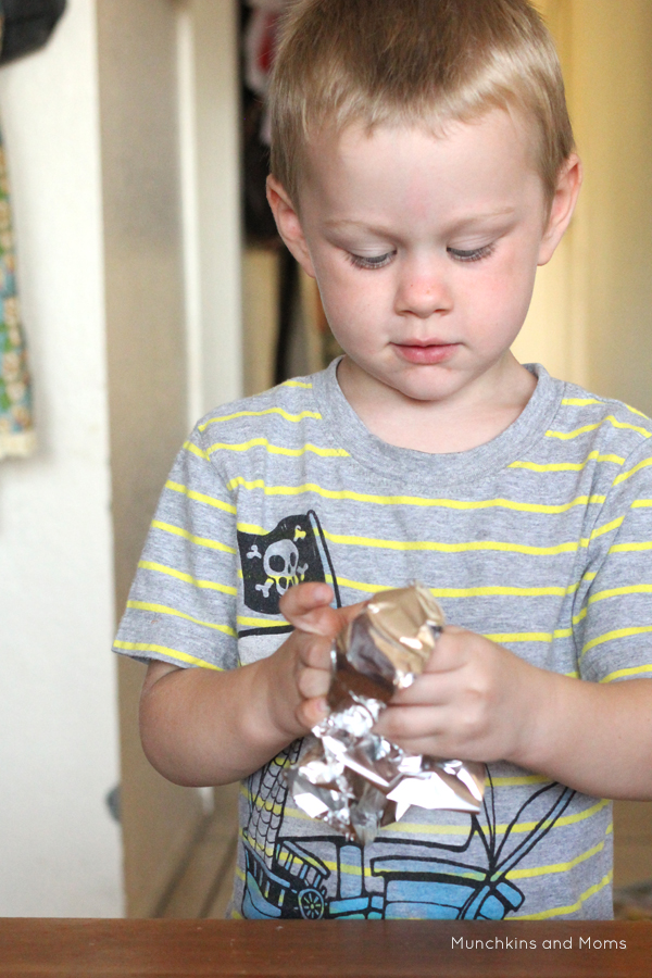 Fall Leaf Aluminum Foil Craft - Maplewood Road