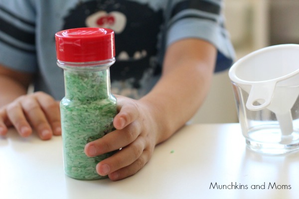 Make a fun and simple travel sized I SPY Bottle! A perfect activity for preschoolers that they can even help make! 