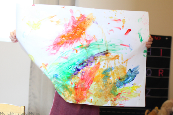 Do you enjoy finger painting with your toddlers? There's good reason to take away the brushes and let kids paint with their hands! Read more on the blog! 