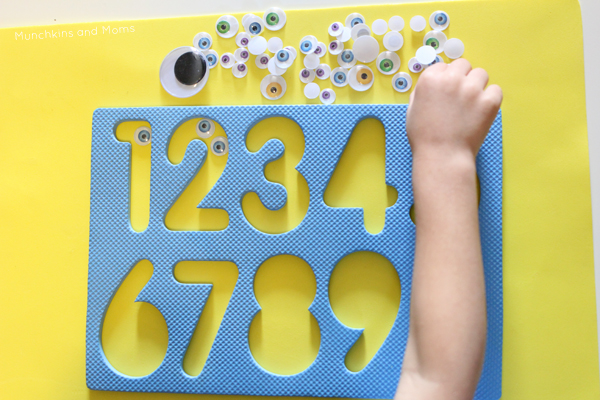 Use a foam puzzle frame to make this preschool math activity!