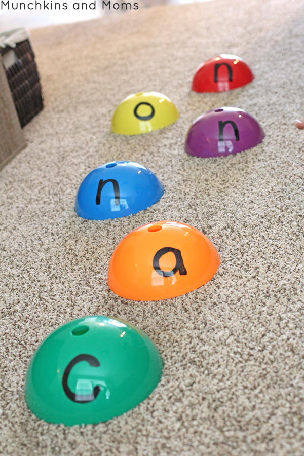 Name Recognition activity that has kids moving! This is a great gross motor exercise for preschoolers!