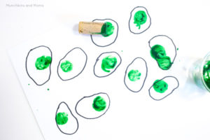 Green Eggs and Ham art based on the popular Dr. Seuss book! Perfect for Read Across America/ Dr. Seuss' birthday