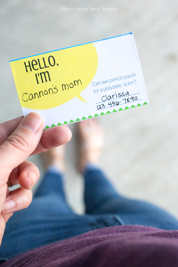 FREE printable playdate cards for moms! These would be super convenient on the playground!