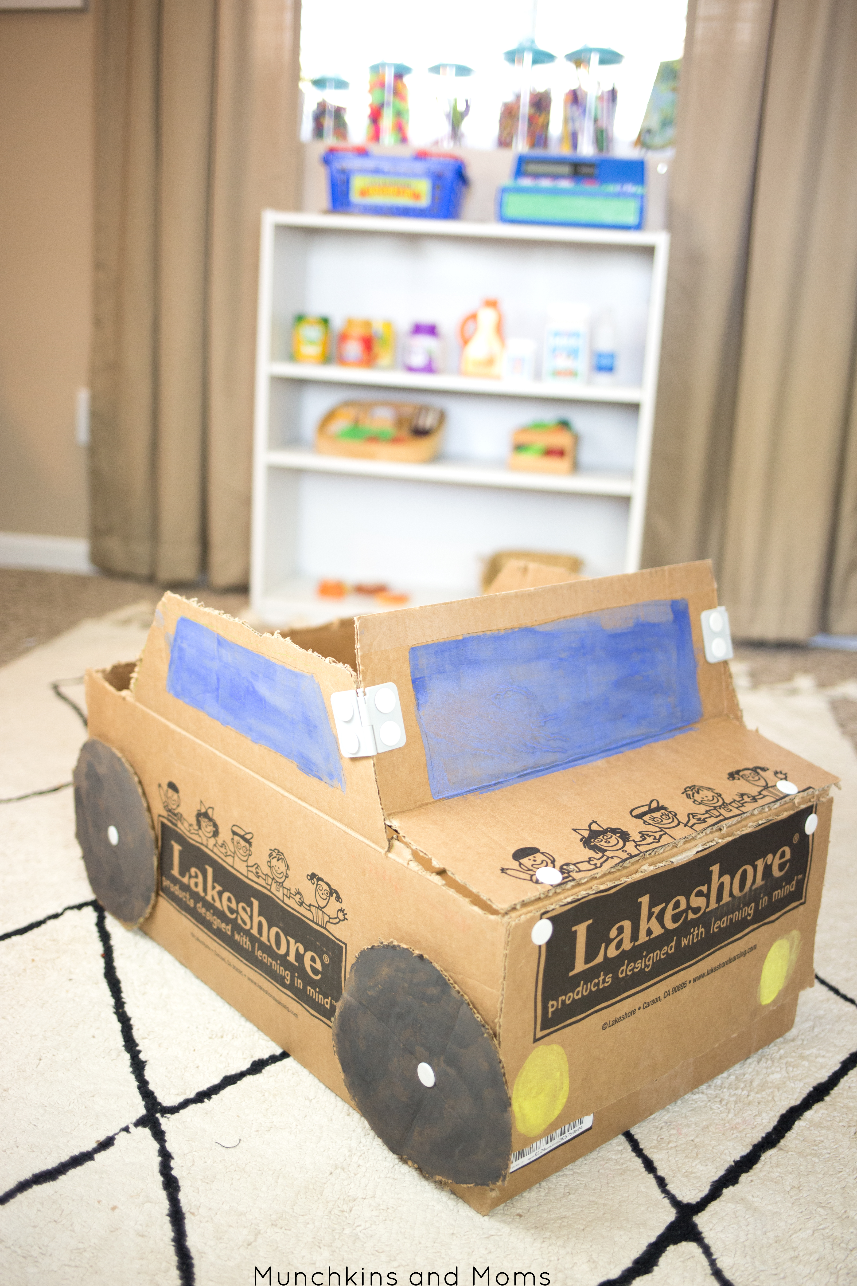 The Easiest DIY Cardboard Box Car! – Munchkins and Moms